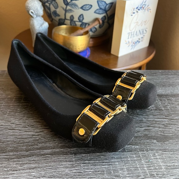 NEW! Tory Burch Martha Chain Link Black Flannel Ballet Flats 7M $298 - Picture 2 of 9